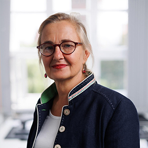 Prof. Dr. Katharina Larisch